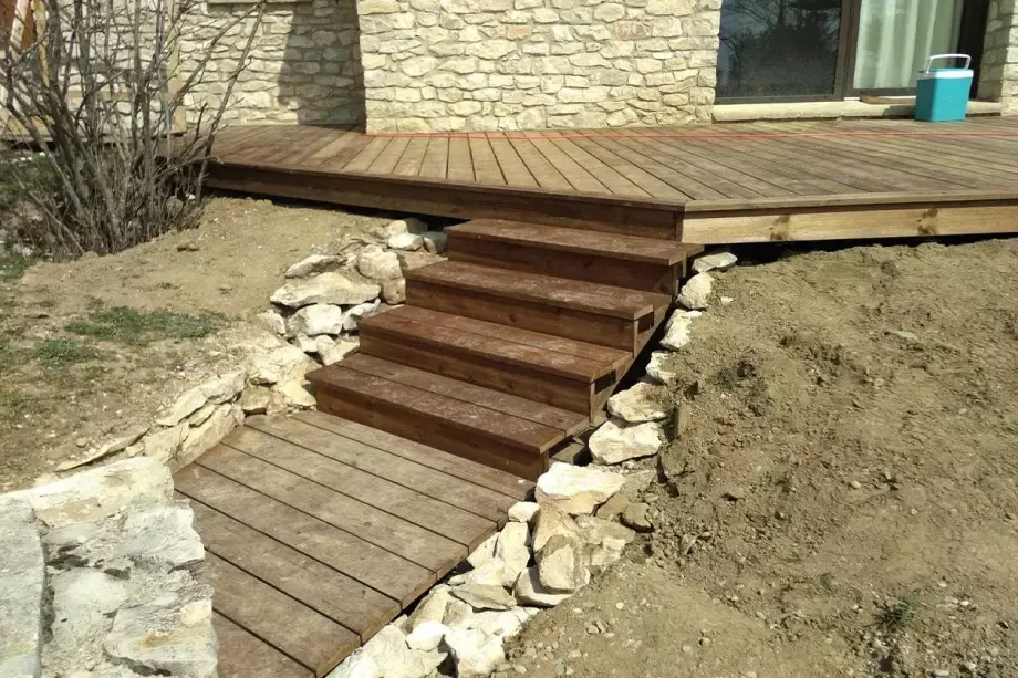 Constructeurs de terrasses en bois - CHARPENTE MARCHAND