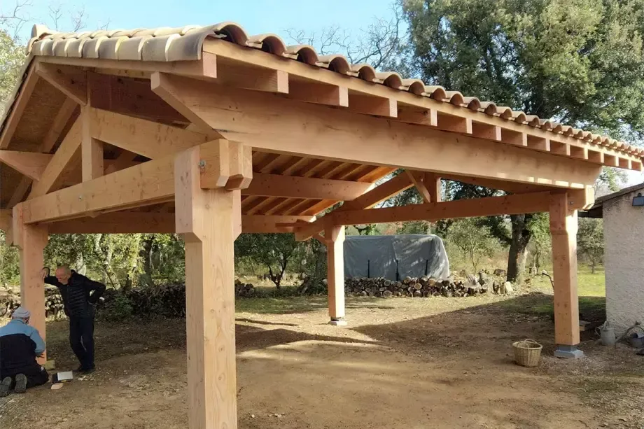 Construction d’abris de voiture - CHARPENTE MARCHAND