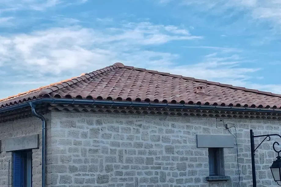 Rénovation de couverture - CHARPENTE MARCHAND